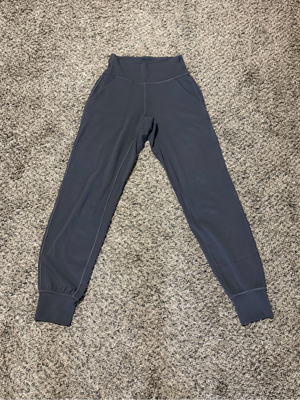 Lululemon Align Jogger 28"
Graphite Grey